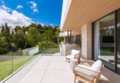 Chalet independiente con terreno en venta en la España, Benahavís, ref: TR357310 foto