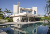 Xalet independent amb terreny en venda a la España, Marbella, ref.: TR333799 foto