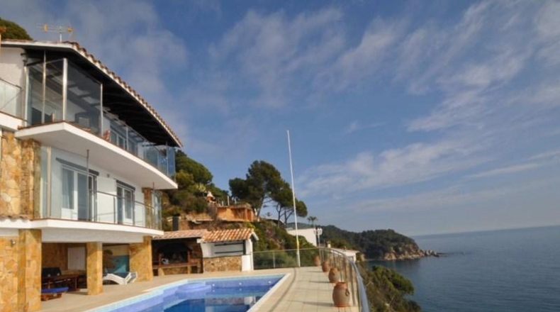 Gerona - Lloret de Mar - 7000m2