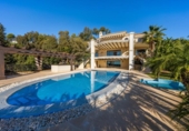 Xalet independent amb terreny en venda a la España, Marbella, ref.: TR148797 foto