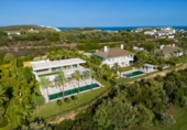 Chalet independiente con terreno en venta en la España, Casares, ref: TR358883 foto