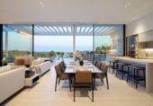 Chalet independiente con terreno en venta en la España, Benahavís, ref: TR358047 foto