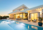 Chalet independiente con terreno en venta en la España, Benahavís, ref: TR358047 foto