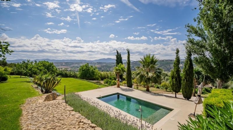 Málaga - Ronda - 50000m2