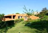 Chalet independiente con terreno en venta en la España, Begur, ref: TR240153 foto