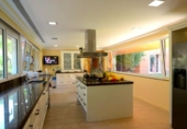 Chalet independiente con terreno en venta en la España, Begur, ref: TR240153 foto