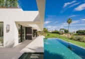 Xalet independent amb terreny en venda a la España, Marbella, ref.: TR203097 foto