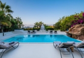 Xalet independent amb terreny en venda a la España, Santa Eulària des Riu, ref.: TR237143 foto