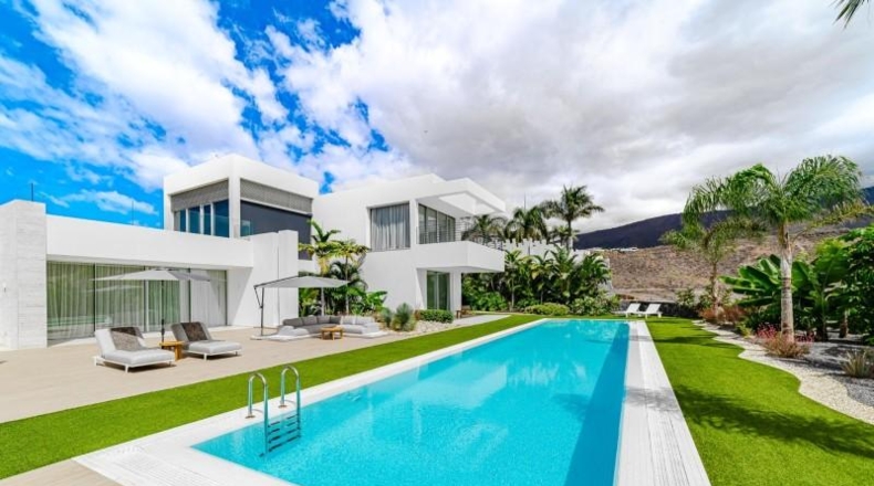 Santa Cruz de Tenerife - Adeje - 2500m2