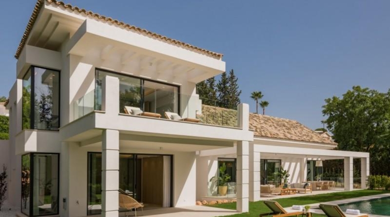 Málaga - Estepona - 2170m2