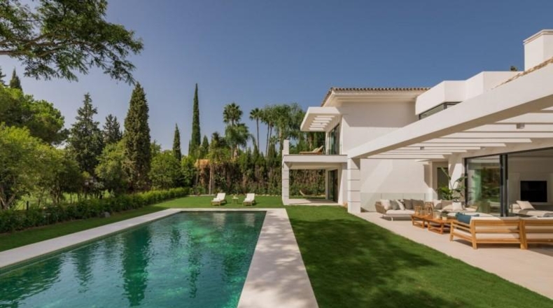 Málaga - Estepona - 2170m2