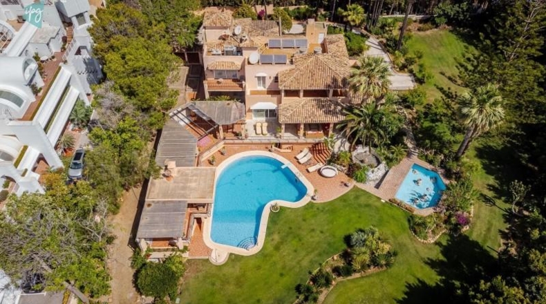 Málaga - Estepona - 5000m2