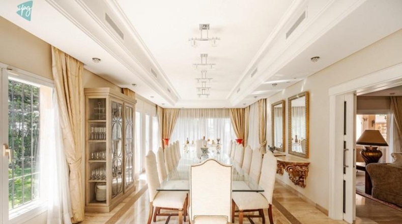 Málaga - Estepona - 5000m2