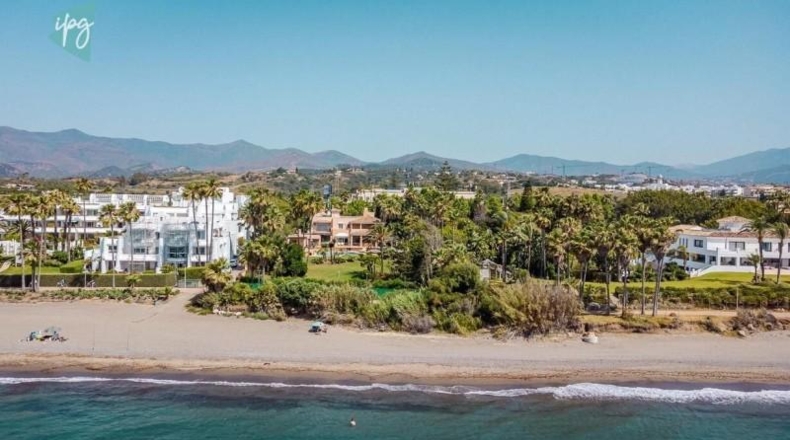 Málaga - Estepona - 5000m2