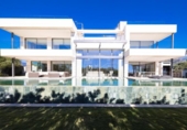 Xalet independent amb terreny en venda a la España, Marbella, ref.: TR311518 foto