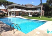 Земельный участок на продажу в городе Castelldefels Фото
