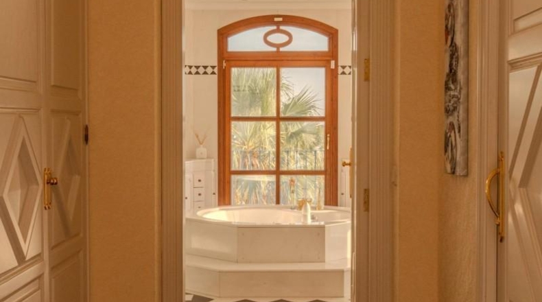 Málaga - Marbella - 3400m2
