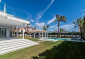 Xalet independent amb terreny en venda a la España, Marbella, ref.: TR244546 foto