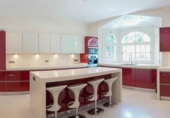 Chalet independiente con terreno en venta en la España, Estepona, ref: TR169060 foto