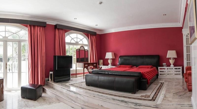 Málaga - Estepona - 5850m2