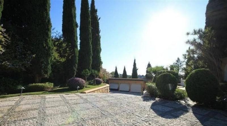 Málaga - Estepona - 5850m2