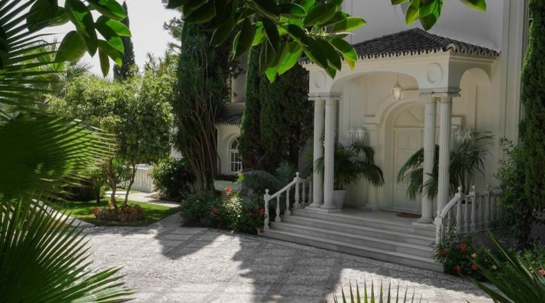 Málaga - Estepona - 5850m2
