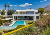 Xalet independent amb terreny en venda a la España, Marbella, ref.: TR344102 foto