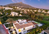 Xalet independent amb terreny en venda a la España, Marbella, ref.: TR316634 foto