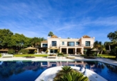 Xalet independent amb terreny en venda a la España, Estepona, ref.: TR237670 foto
