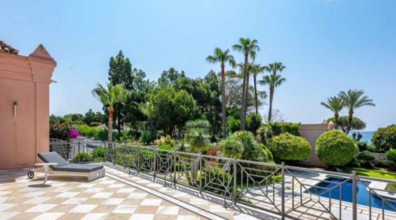 Malaga - Estepona - 7415m2