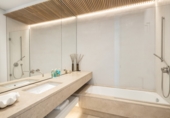 Casa de camp amb terreny en venda a la España, Marbella, ref.: TR238811 foto