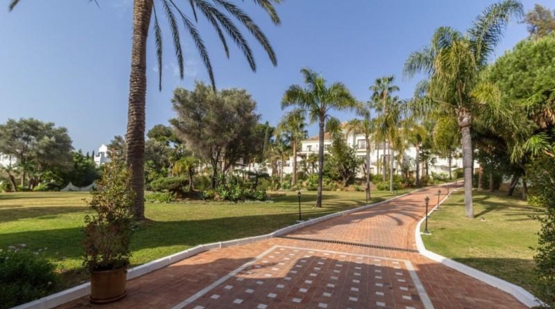 Málaga - Estepona - 7080m2