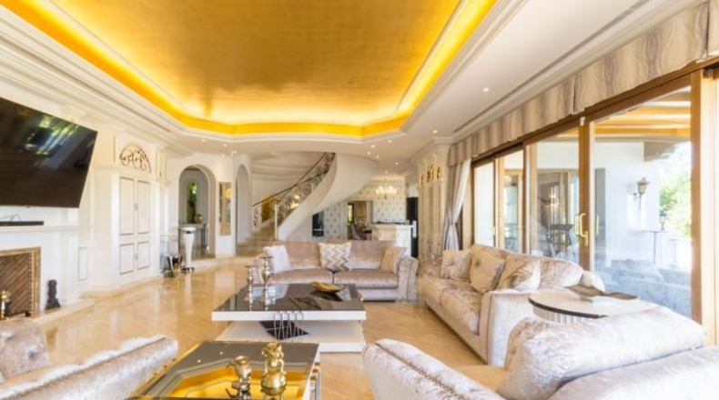 Málaga - Estepona - 7080m2