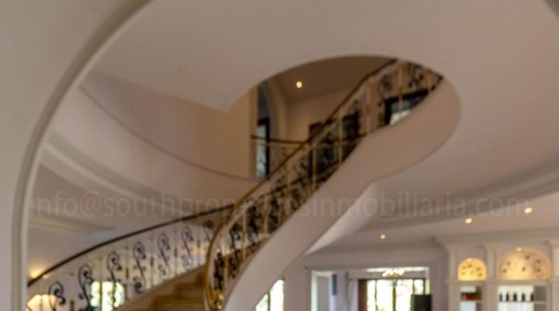 Málaga - Estepona - 7080m2