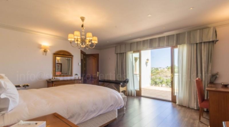 Málaga - Estepona - 7080m2