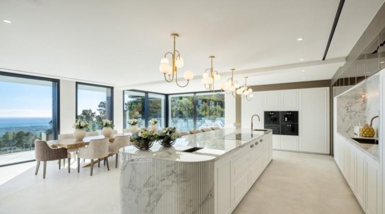 Málaga - Benahavís - 8000m2