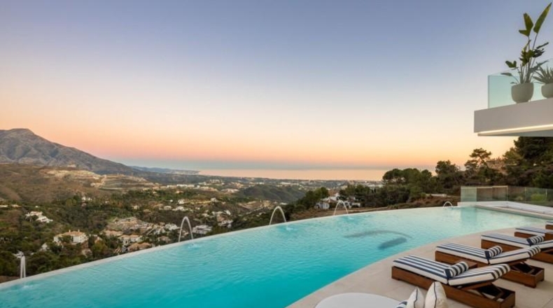 Málaga - Benahavís - 8000m2