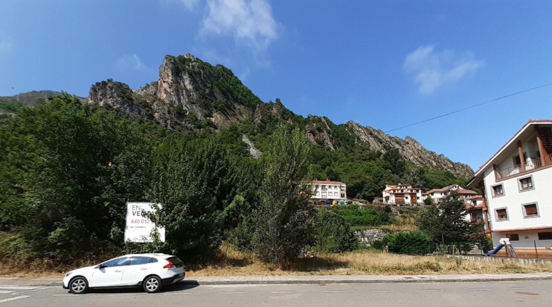 Asturias - Pola de Somiedo - 2359m2