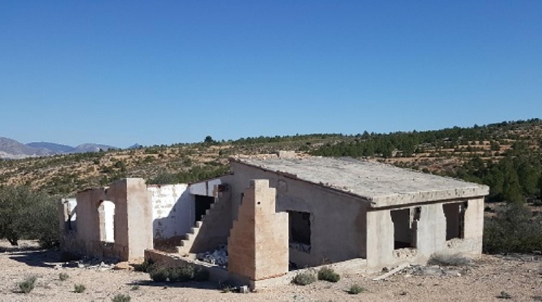 Albacete - Caudete - 11000m2