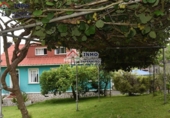 Отдельно стоящий дом с участком на продажу в городе Ferrol. Фото