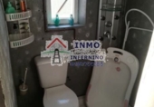 Отдельно стоящий дом с участком на продажу в городе Ferrol. Фото
