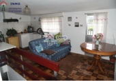 Отдельно стоящий дом с участком на продажу в городе Ferrol. Фото
