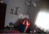 Отдельно стоящий дом с участком на продажу в городе Ferrol. Фото