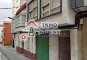 Дом с участком на продажу в городе Ferrol. Фото