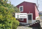 Дом с участком на продажу в городе Ferrol. Фото