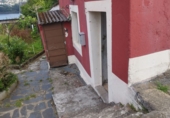 Дом с участком на продажу в городе Ferrol. Фото