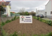 Отдельно стоящий дом с участком на продажу в городе Ferrol. Фото