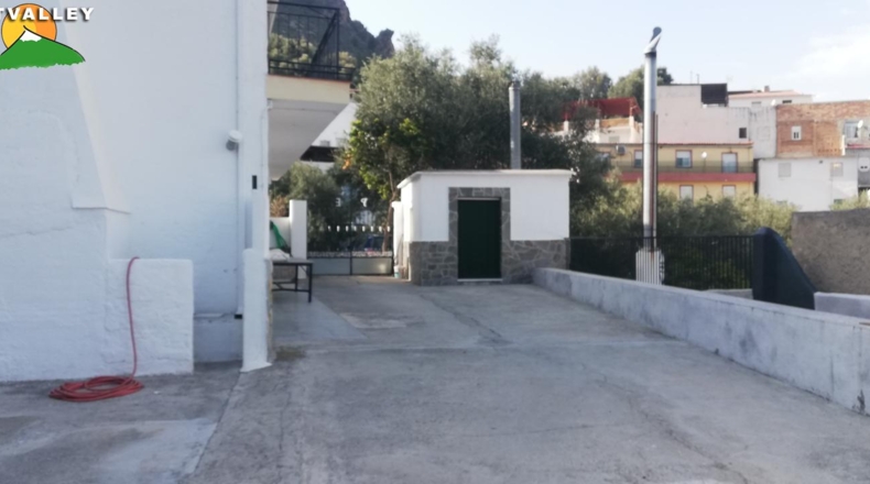 Granada - Ízbor - 1500m2