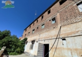 Отдельно стоящий дом с участком на продажу в городе Albuñán Фото