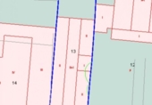 Отдельно стоящий дом с участком на продажу в городе Cangas. Фото